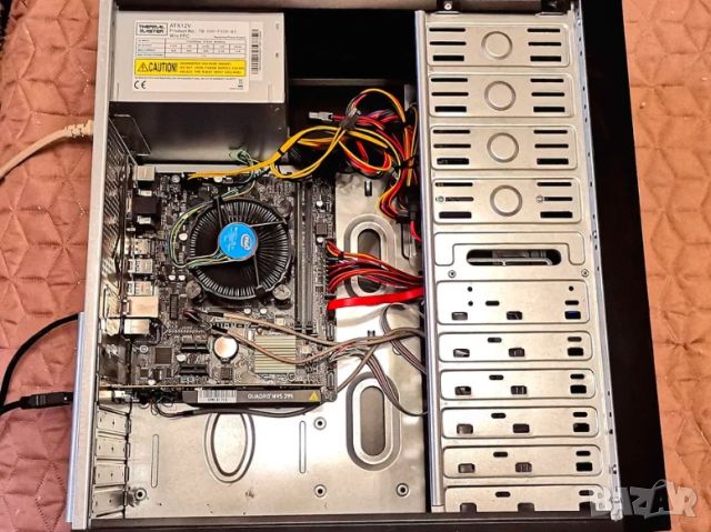 Настолен компютър INTEL 1151 , DDR 4 , Quadro, снимка 7 - За дома - 46348521