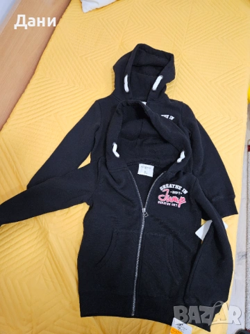 Продавам чисто НОВ оригинален детски суичър Reserved, черен с качулка, снимка 7 - Суичъри - 53090907