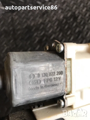 Мотор за предно ляво стъкло на странична врата за Peugeot 407 (2003-2008) 0130822200, снимка 3 - Части - 53735108