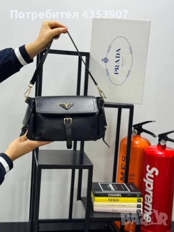 PRADA дамска чанта, снимка 10 - Чанти - 53347567