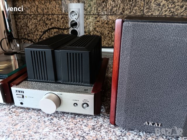 AKAI микро система , снимка 3 - Аудиосистеми - 45808075