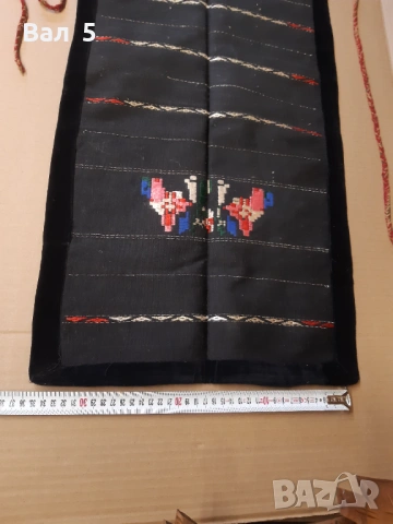 Автентична тъкана вълнена престилка , носия, снимка 3 - Антикварни и старинни предмети - 53876217