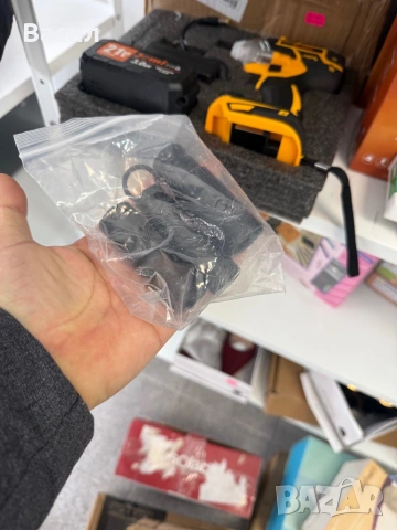 Акумулаторен гайковерт, снимка 7 - Други инструменти - 53694228