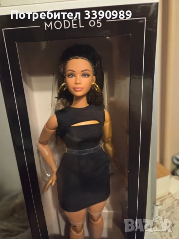 Кукла Barbie Basics Модел 5 – Колекционерска кукла с кестенява коса, черна мини рокля - Mattel, снимка 15 - Кукли - 49919091