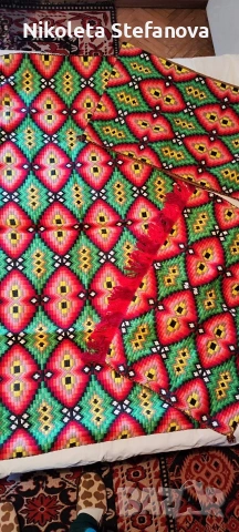 Бродирани възглавници,шевици