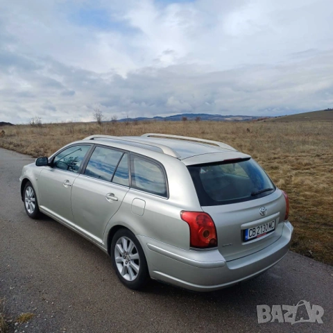 Toyota Avensis T25 1.8, снимка 3 - Автомобили и джипове - 53402695