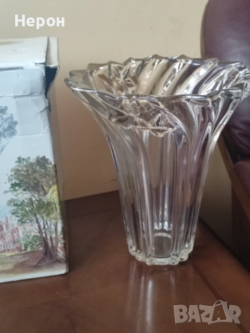 Кристална/стъклена ваза голяма нова, снимка 6 - Вази - 49736330