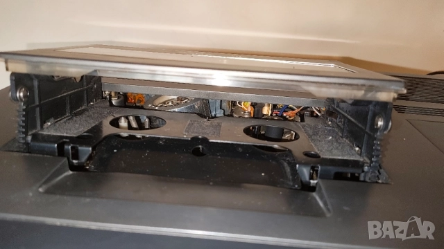 Видеокасетофон  SABA Video recorder 6000, снимка 9 - Плейъри, домашно кино, прожектори - 51437615