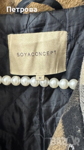 Вълнено палто, снимка 2 - Палта, манта - 53306673