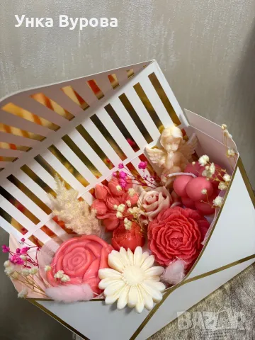 Аранжирана кутия с фигури от соев восък, снимка 5 - Декорация за дома - 50018102