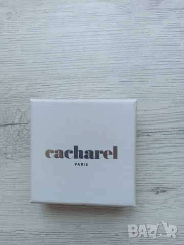 Дамски ключодържател Cacharel, снимка 3 - Други - 50959850