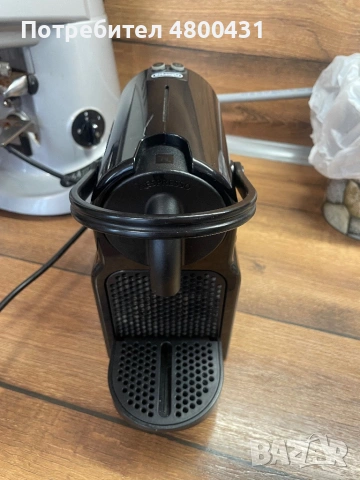 Кафе машина Неспресо Инисия / Nespresso Inissia