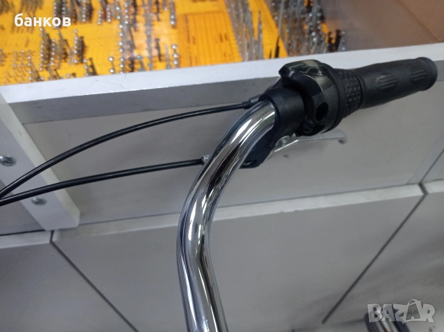 Дамски велосипед 28ц 3ск, снимка 3 - Велосипеди - 53147022