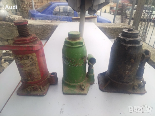 3 броя хидравлични крика за ремонт Цена за трите 60€