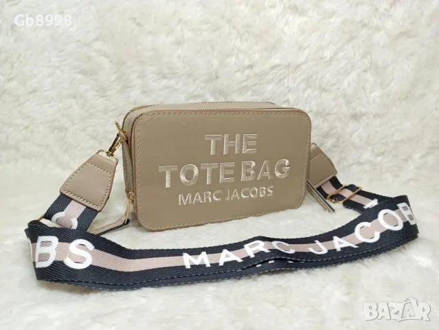 Чанта Marc Jacobs 22x18см, снимка 1 - Чанти - 46864346