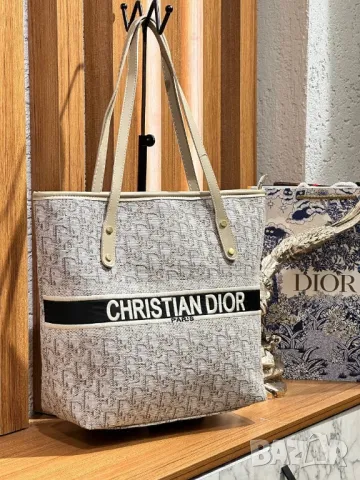 дамски чанти christian dior , снимка 1 - Чанти - 46897740