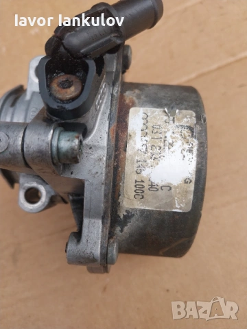 Вакуум помпа за Ауди А4 1.9 TDI 2004 год.
