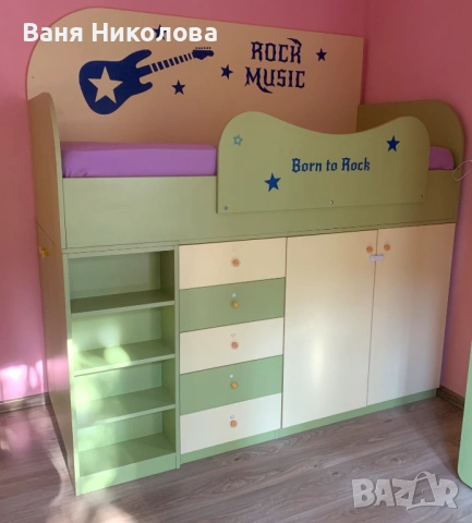 Легло с много място за съхранение + гардероб