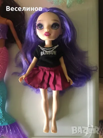 Кукла Emi Vanda Rainbow High, снимка 2 - Кукли - 49815688
