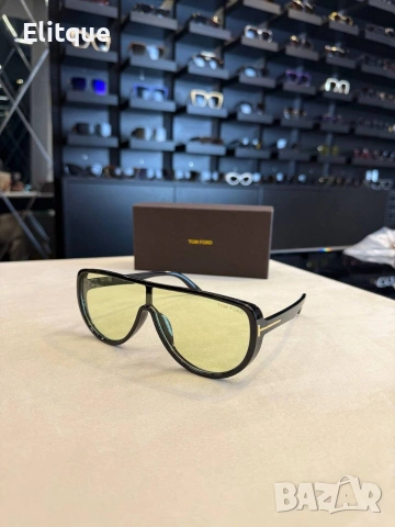 очила с черен обикновен калъф и ув защита tom ford celine prada Cartier , снимка 10 - Слънчеви и диоптрични очила - 53067950