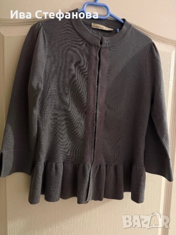 Пеплум много красива и стилна елегантна  сива  кардиган от Karen Millen., снимка 3 - Блузи с дълъг ръкав и пуловери - 48091949