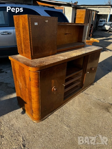 Старинни Автентични мебели Маса Гардероб Бюфет Нощно шкафче врати