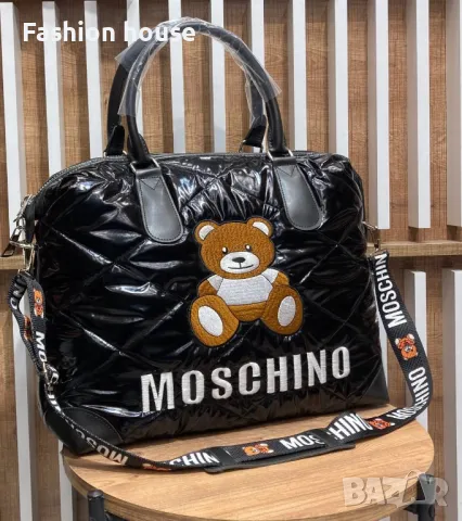 Moschino  голяма чанта, снимка 1 - Чанти - 48378252