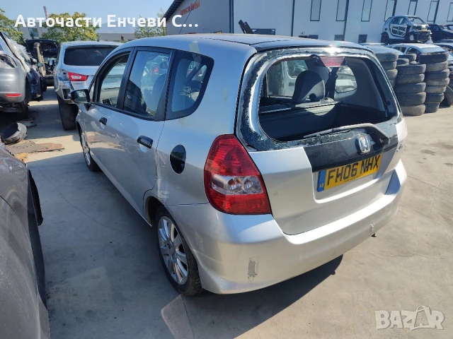 Honda Jazz Автомат, На части , снимка 3 - Автомобили и джипове - 51268798