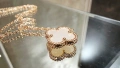Van Cleef & Arpels VCA Rose Gold Mother of Pearl Vintage Alhambra Clover Дамско Колие, снимка 6