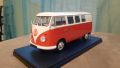 1960 Volkswagen Type 2 Bus T1 1:24 Whitebox/Hachette Diecast Колекционерски модел количка, снимка 4