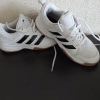 Дамски маратонки Adidas , снимка 2 - Маратонки - 45098557