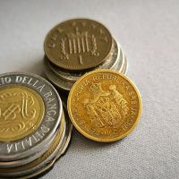 Монета - Сърбия - 1 динар | 2012г., снимка 2 - Нумизматика и бонистика - 45684649