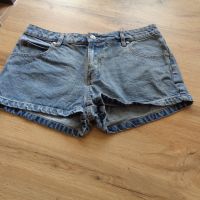 Дамски дънкови къси панталони, снимка 7 - Къси панталони и бермуди - 45748177