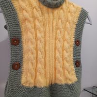 ръчно изплетено детско пончо, снимка 1 - Детски пуловери и жилетки - 45292912