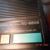 Toshiba RC-8500 Clock Radio  Vintage 79, снимка 10 - Радиокасетофони, транзистори - 45893615
