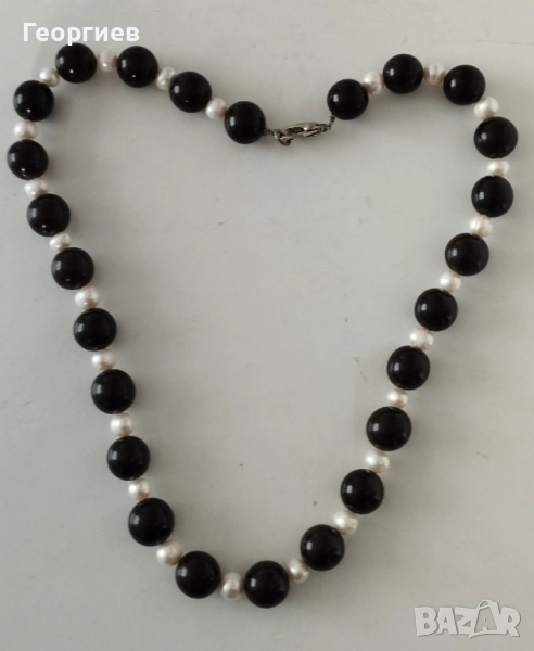 Колие с тъмен кехлибар и естествени бели перли 72.93 гр., снимка 1