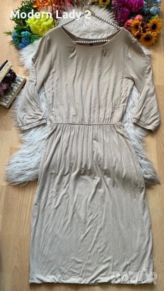 Бежова рокля, снимка 1