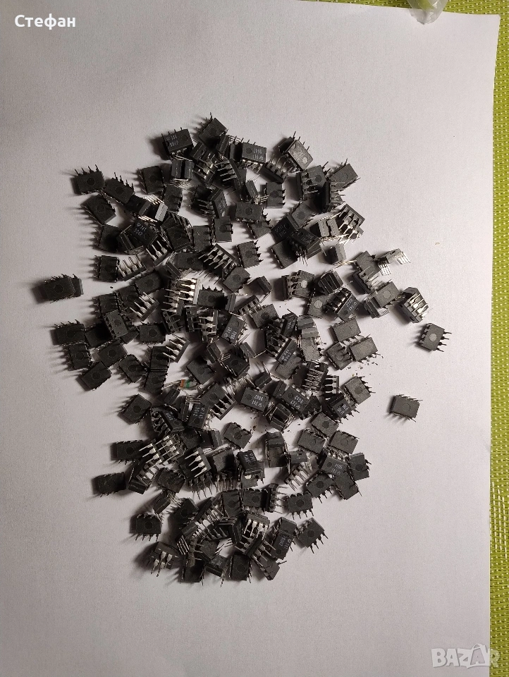 Операционен усилвател 741, снимка 1