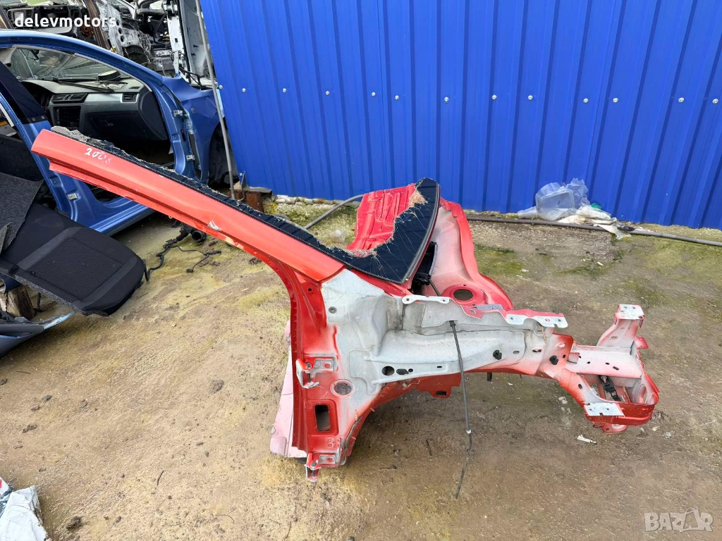 Десен рог с колонка от Peugeot 2008 1.2THP PureTech 110кс., двигател HNZ, 86 000km., автоматик, 2017, снимка 1