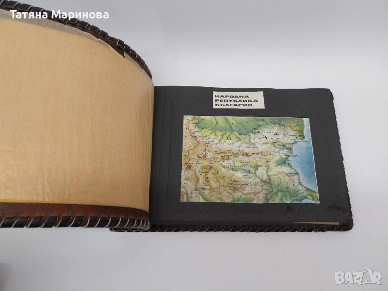 Стар български кожен албум със снимки от НРБ , снимка 1