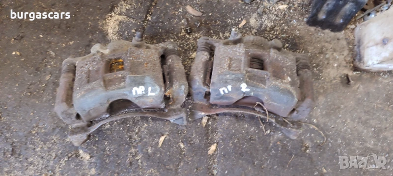 Предни спирачни апарати ляв десен  Honda Jazz - 50лв, снимка 1