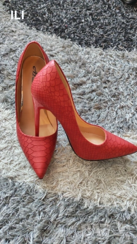 Обувки висок ток, снимка 2 - Дамски обувки на ток - 53734139