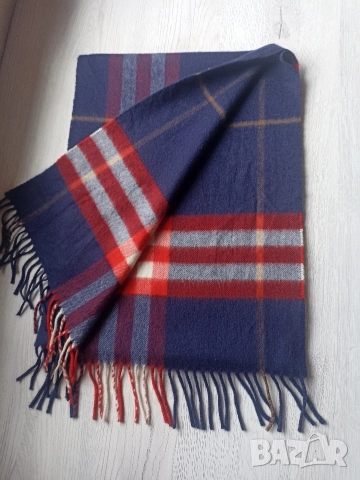 Дамски шал Burberry .Оригинален, снимка 4 - Шалове - 52986322