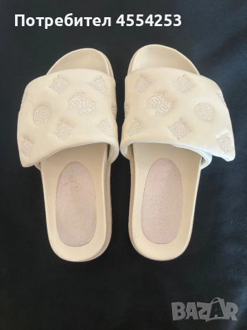 Чехли Guess, снимка 6 - Чехли - 51643019