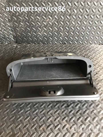 Горна жабка за KIA Carnival 2.9 CRDi (2006–2010) 4D847-35330, снимка 2 - Части - 53186883