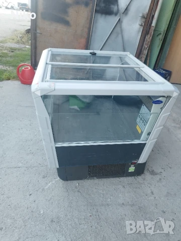 Комбинирана островна витрина 