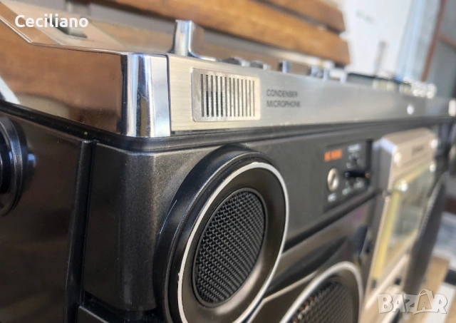Радиокасетофон HITACHI TRK-8180Е В много добро визуално и техническо състояние!, снимка 3 - Радиокасетофони, транзистори - 53525866