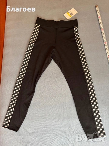 Нов дамски клин Nike, снимка 7 - Клинове - 53626289