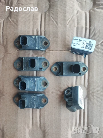 Датчик ниво масло на картера и ниво светлини и окачването от Мерцедес, снимка 7 - Части - 50507037