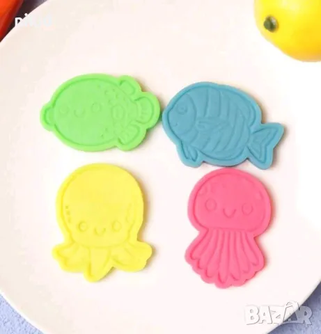 4 бр риба октопод медуза морски пласмасови резци резец форма форми за сладки тесто фнондан с бутало, снимка 4 - Форми - 50158051